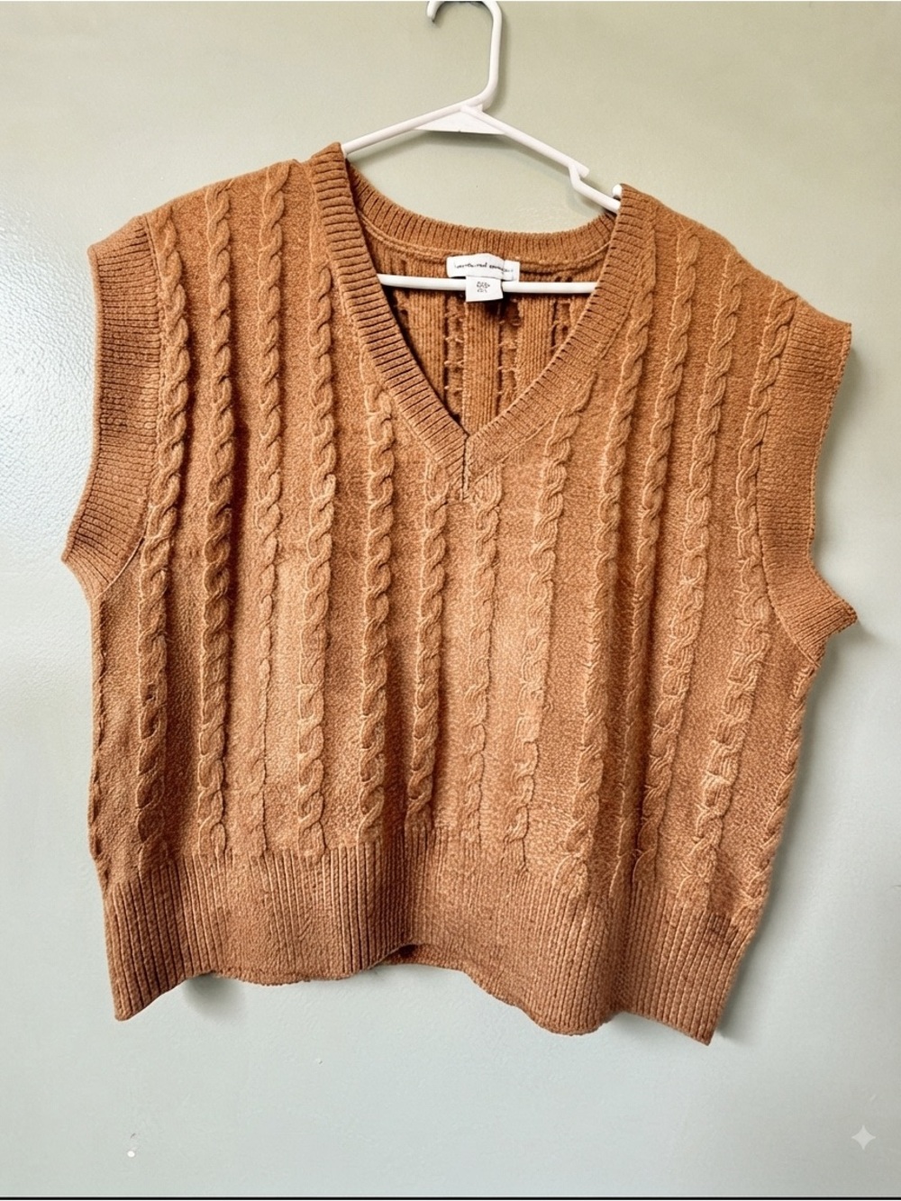 cupcakes & cashmere V-Neck Cable Knit Sweater Vest - Camel Brown